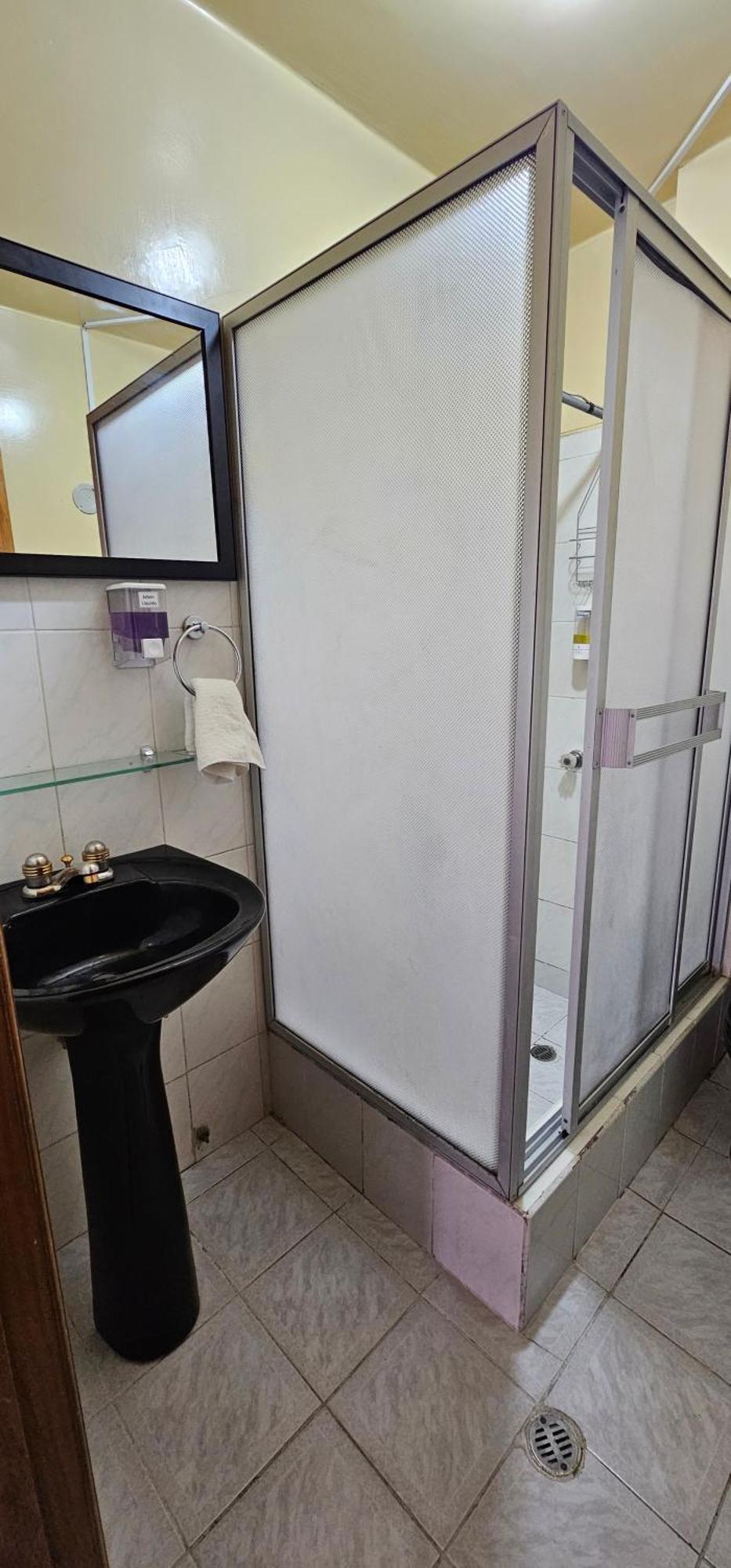 Departamento Amplio Con Todo Lo Necesario * Latacunga
